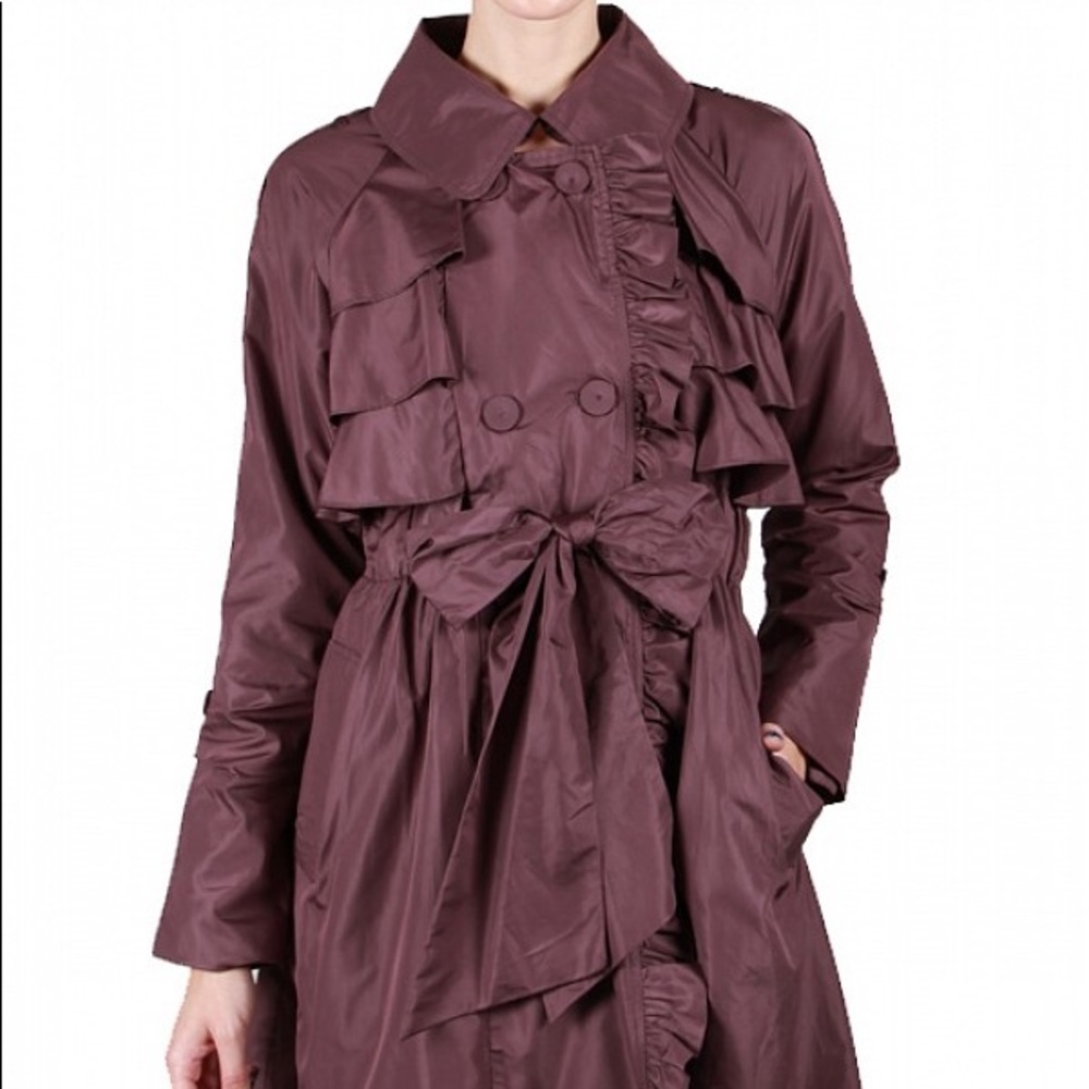 RYU nwt lightweight fall Ruffle coat in mulberry